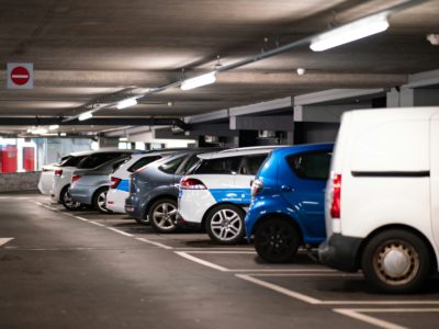 Précision sur les solutions alternatives à la réalisation d&rsquo;aires de stationnement